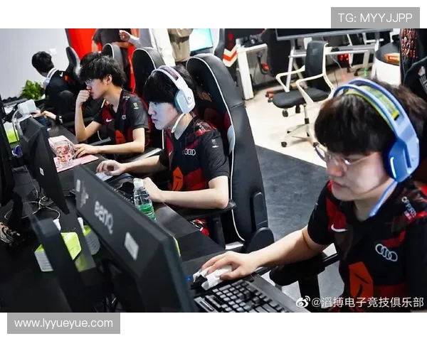 JDG在Major赛中的强势表现分析与战术解读