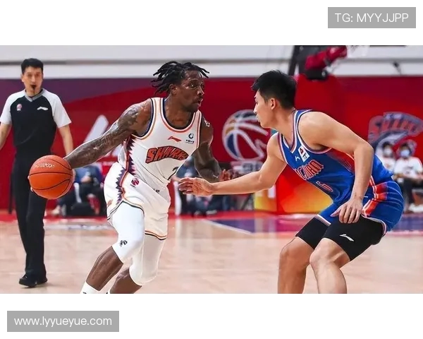 上海篮球队区域防守战术解析及其在比赛中的应用与效果探讨