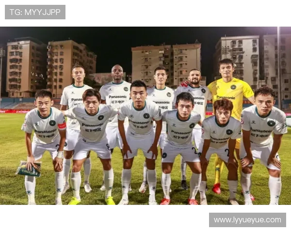 武汉足球队强势领跑城市联赛积分榜68分稳居第一名