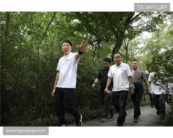 西安乒乓球队在洲际杯中的耐力表现与团队精神分析 西安乒乓球队在洲际杯中的耐力表现与团队精神分析