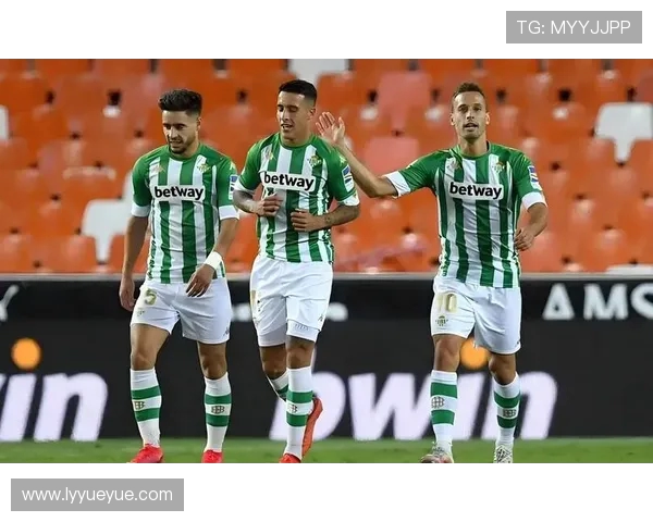 巴萨罗那主场迎战埃尔切期待精彩对决与胜利时刻