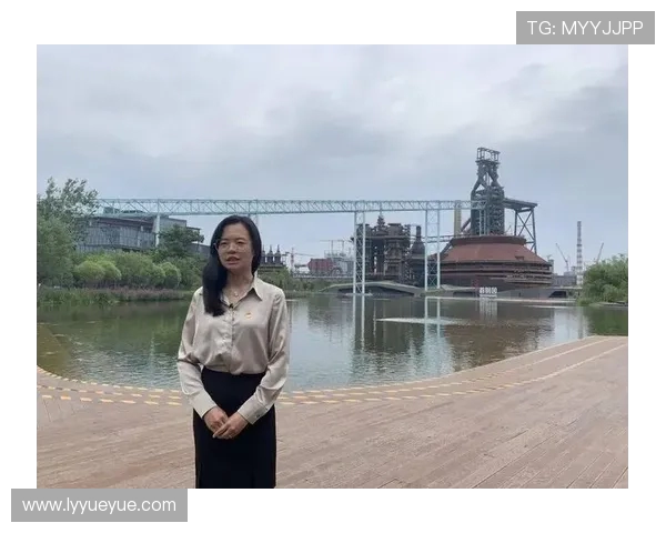 乒乓球场上的追梦旅程：吴娜的坚持与成长故事